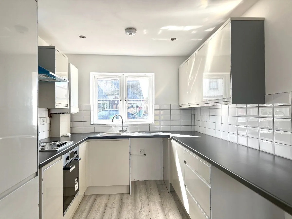 The Willows, Westgate-on-Sea, Kent, CT8 8HF, photo 2