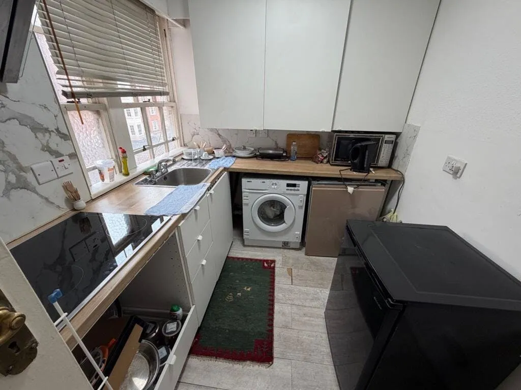 Edgware Road, Park West Edgware Road, W2, photo 6