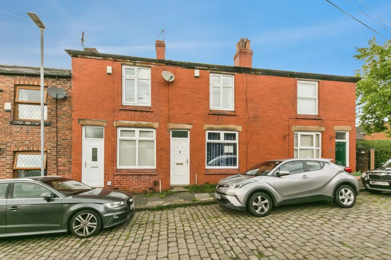 2 bed house for sale — Longacre Street, MACCLESFIELD, Cheshire, SK10