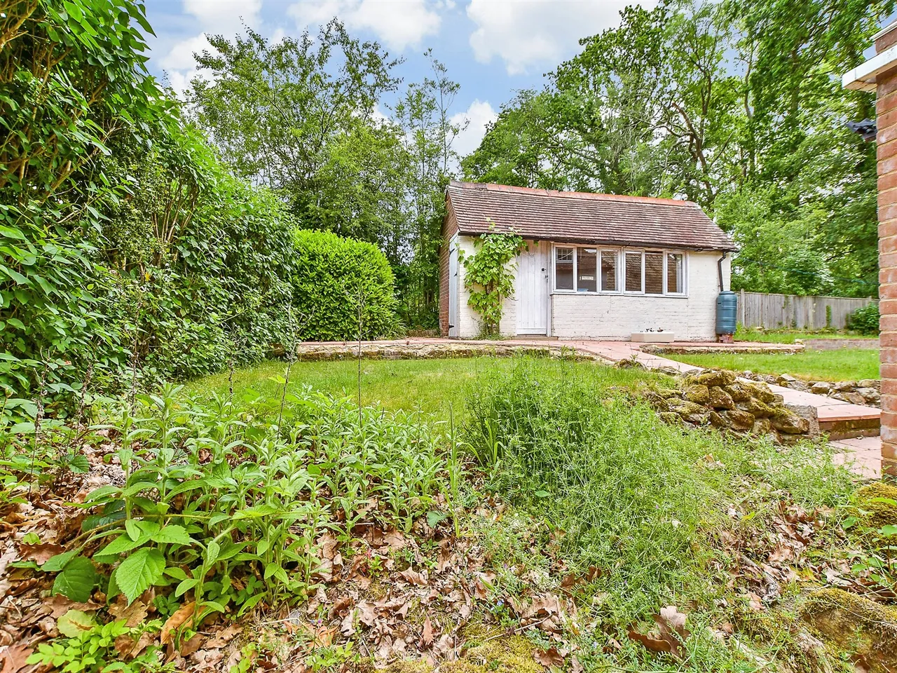 Tonbridge Road, Hildenborough, TN11, photo 19