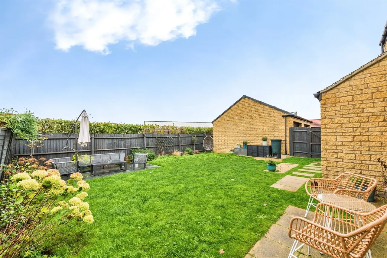 Hurricane Close, Witney, OX29, photo 23