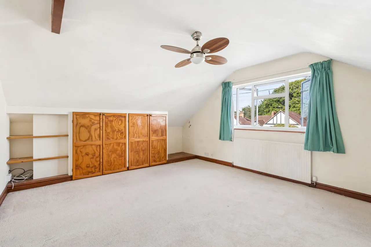 Highlands Road, Seer Green, HP9, photo 3