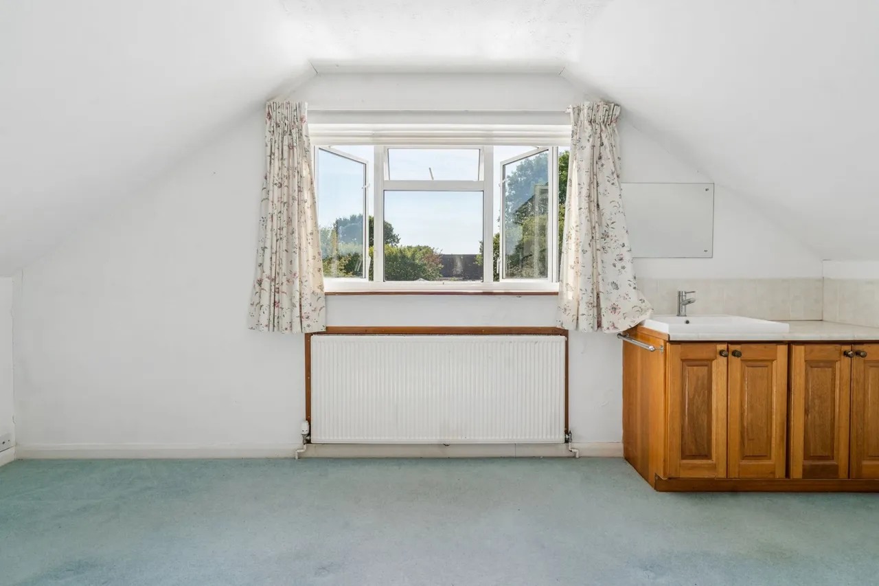Highlands Road, Seer Green, HP9, photo 18