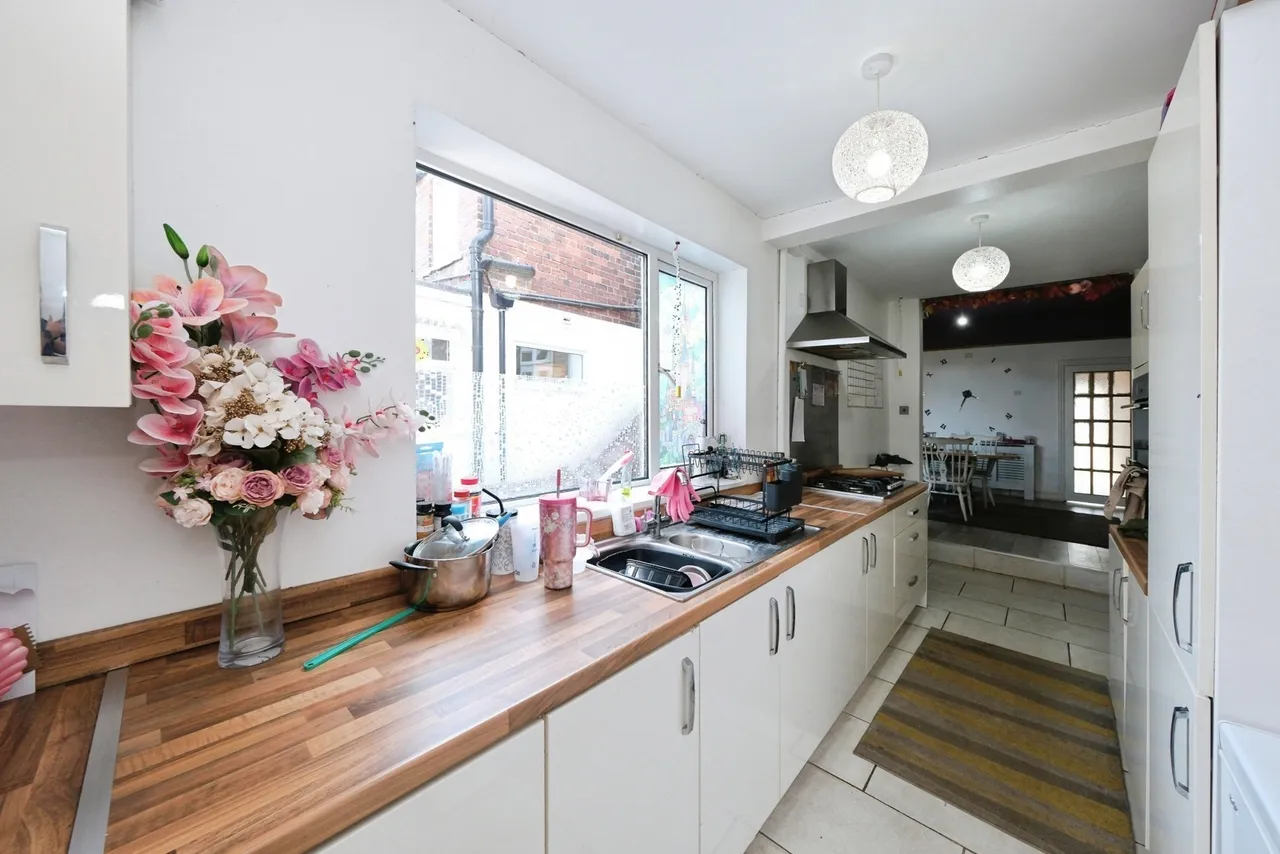 Bentley Road, Doncaster, South Yorkshire, DN5, photo 2