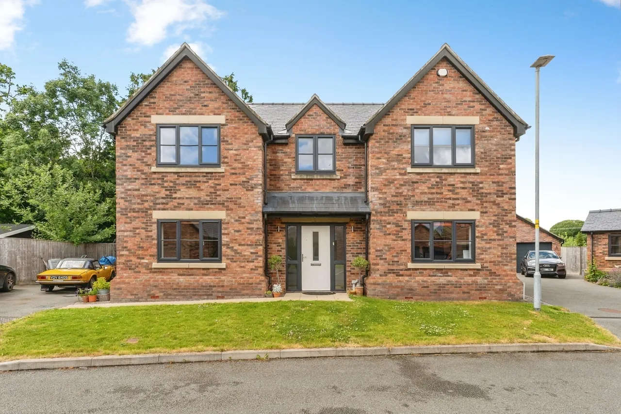 Cwrt Arthur, Rhewl, LL15, photo 48