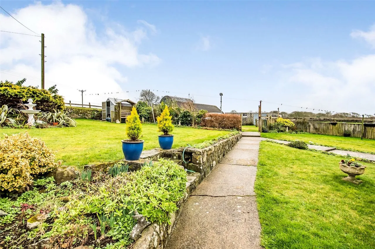 Maesgwynne Road, Fishguard, SA65, photo 23