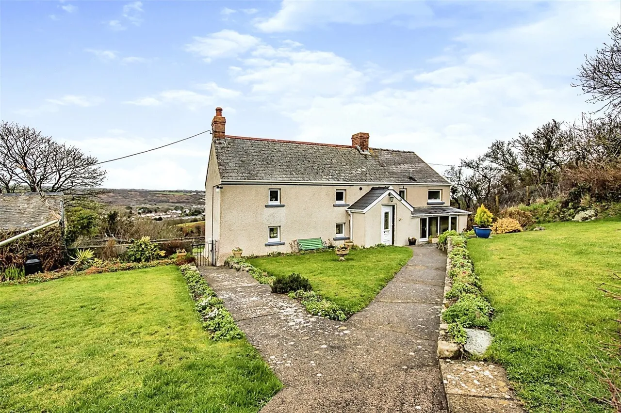 Maesgwynne Road, Fishguard, SA65, photo 2