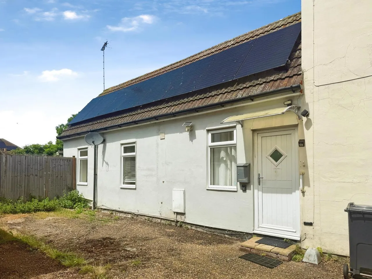 1 bed house for sale — Old Road, Clacton-on-Sea, Essex, CO15