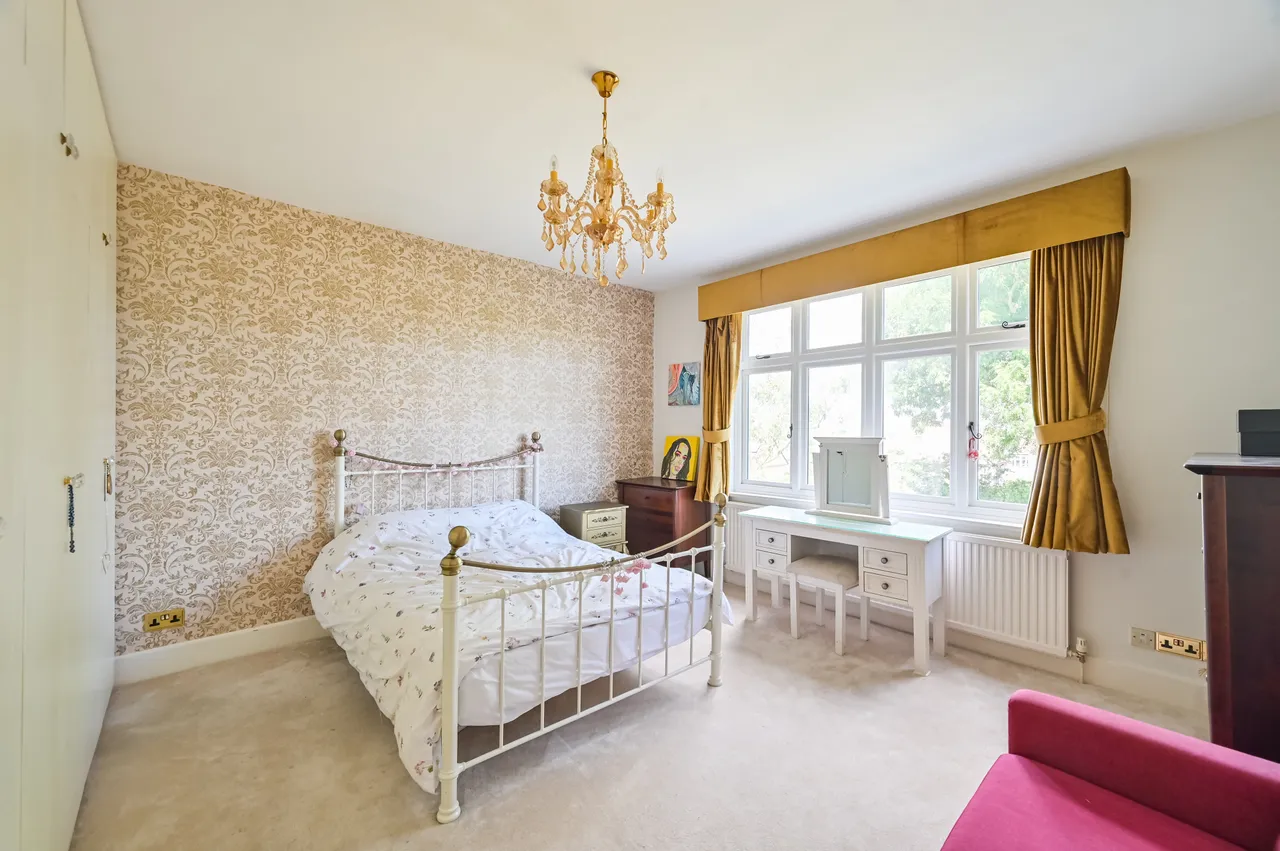 78 Vallance Road, London, photo 12