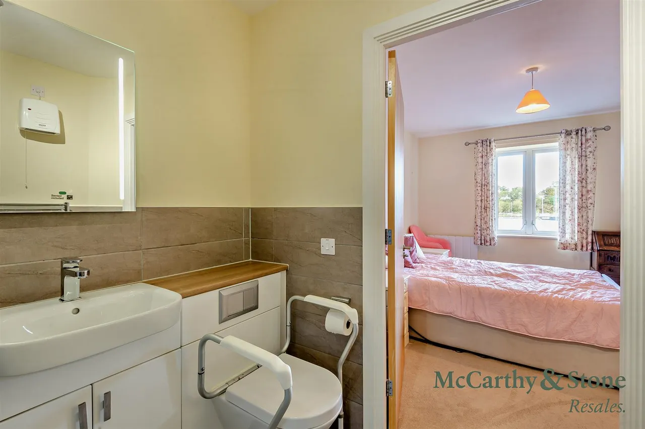 Kempley Close, Hampton Centre, PE7, photo 11