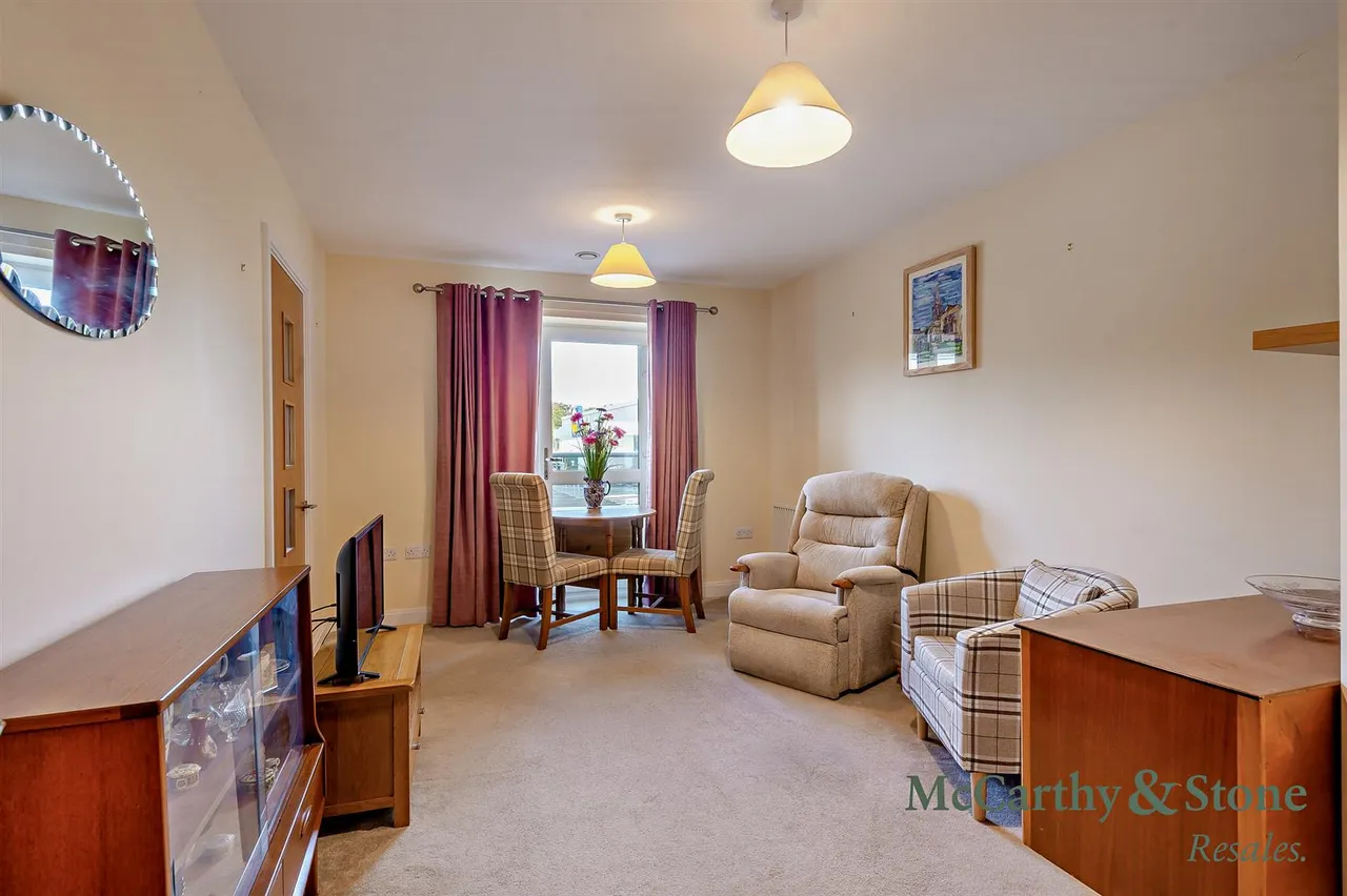 Kempley Close, Hampton Centre, PE7, photo 2