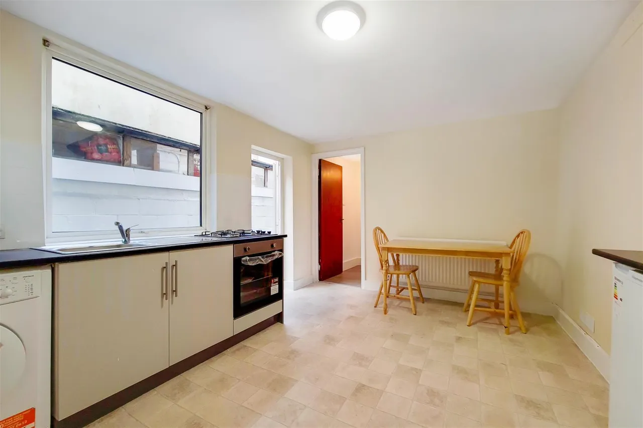 Constance Road, Croydon, photo 6