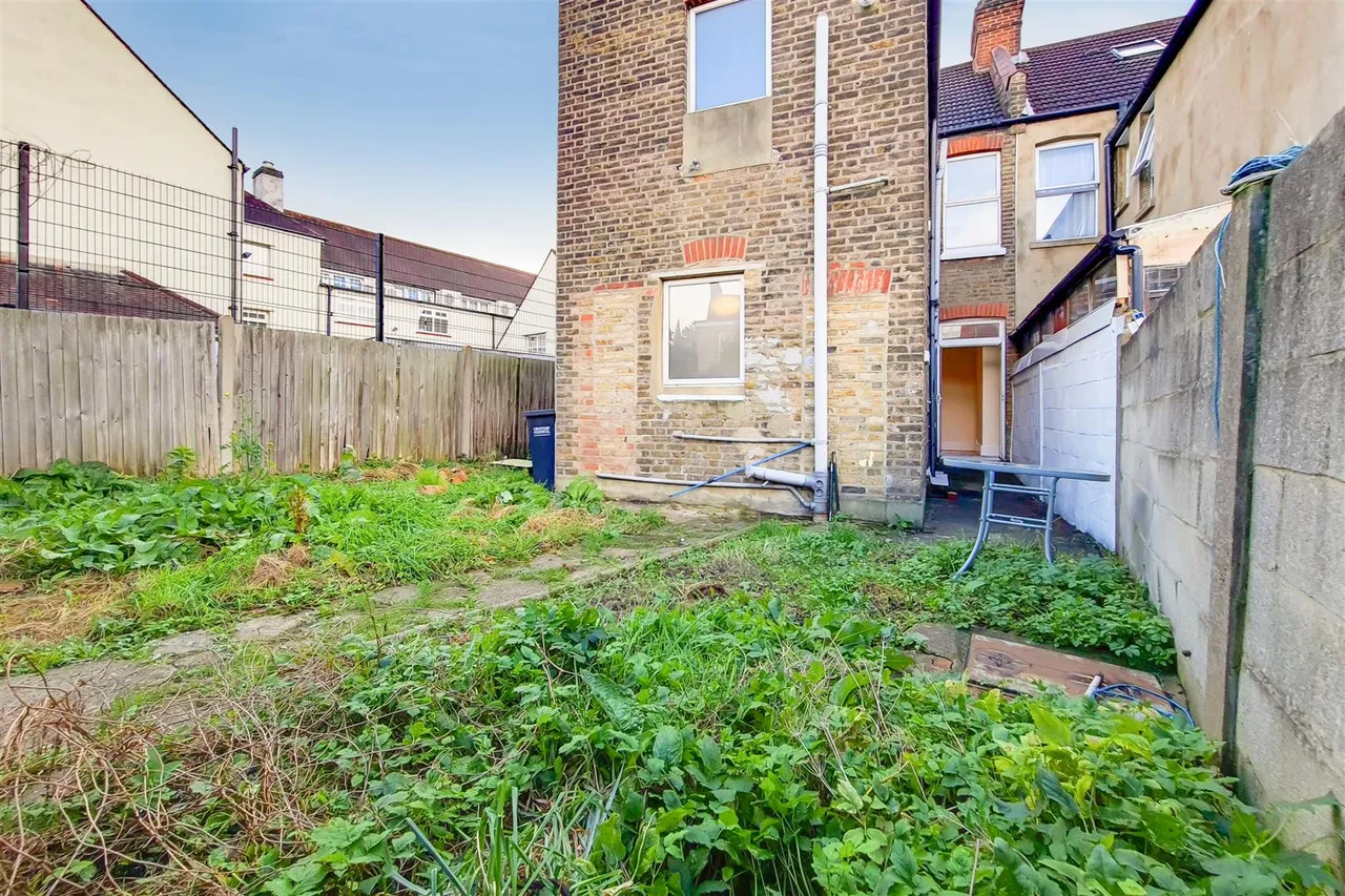 Constance Road, Croydon, photo 14