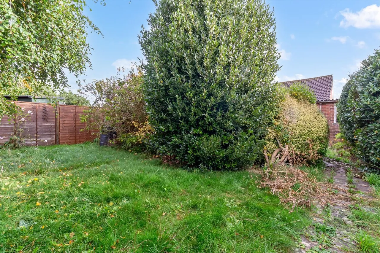 Cuckfield Crescent, Worthing, photo 15