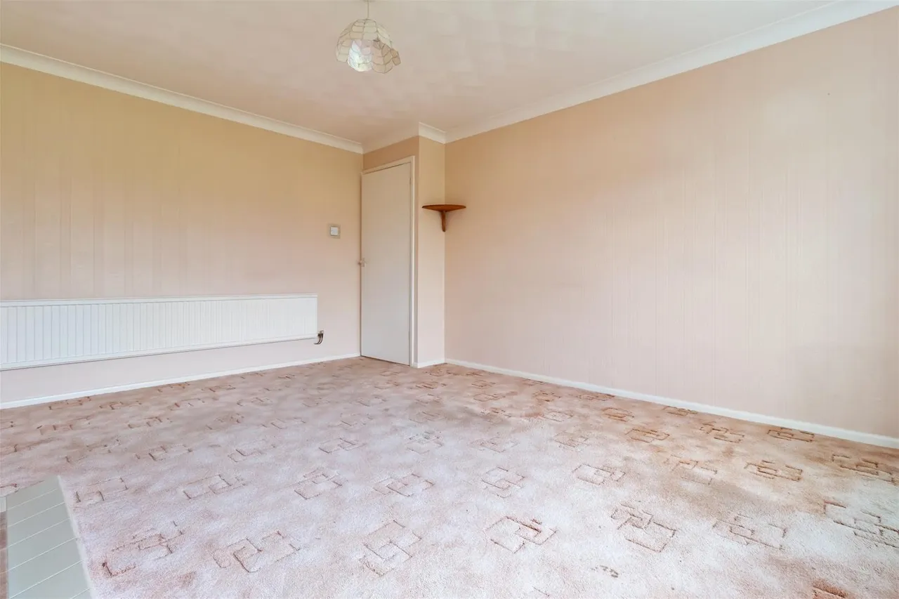 Cuckfield Crescent, Worthing, photo 3