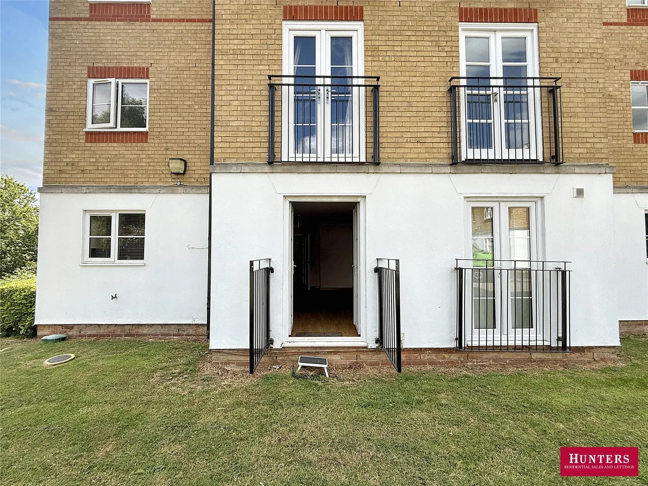 Clarence Close, New Barnet, EN4 8AD, photo 12