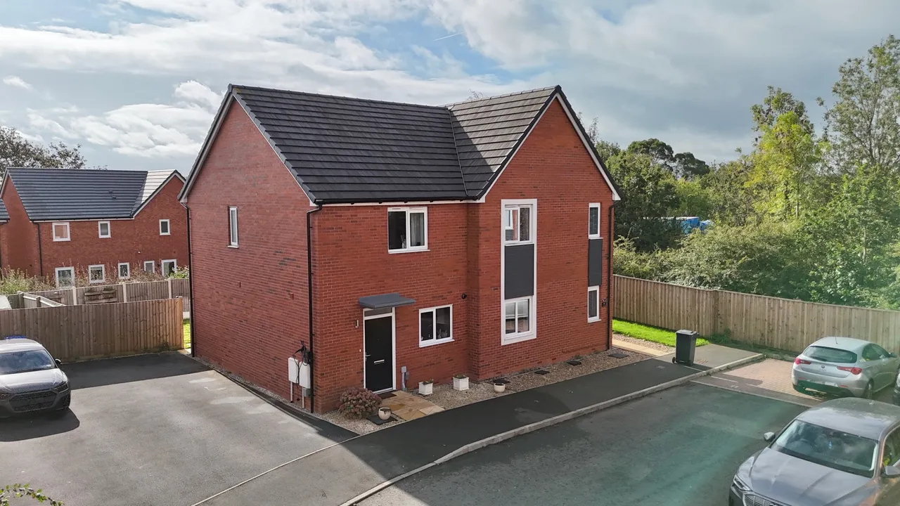 2 bed house for sale, Palmer Way, Blythe Bridge, ST11
