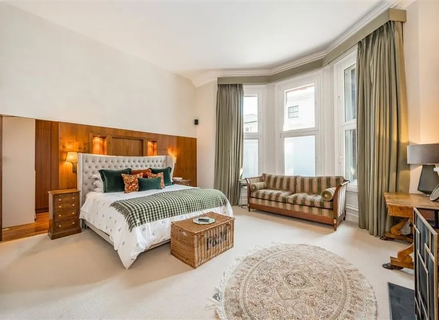 Gloucester Road, South Kensington, SW7, photo 5