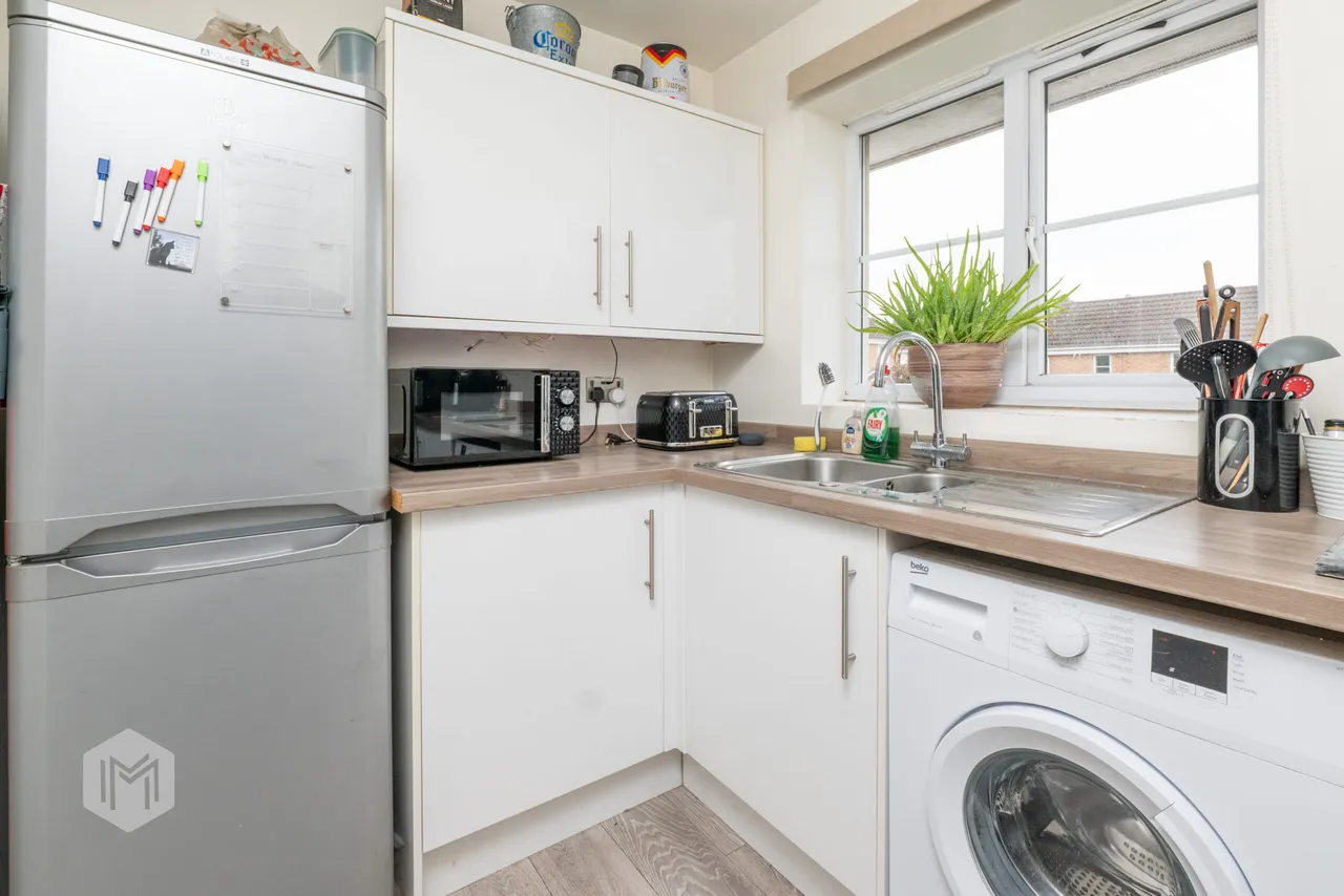 Greendale Drive, Radcliffe, Manchester, M26 1UE, photo 5