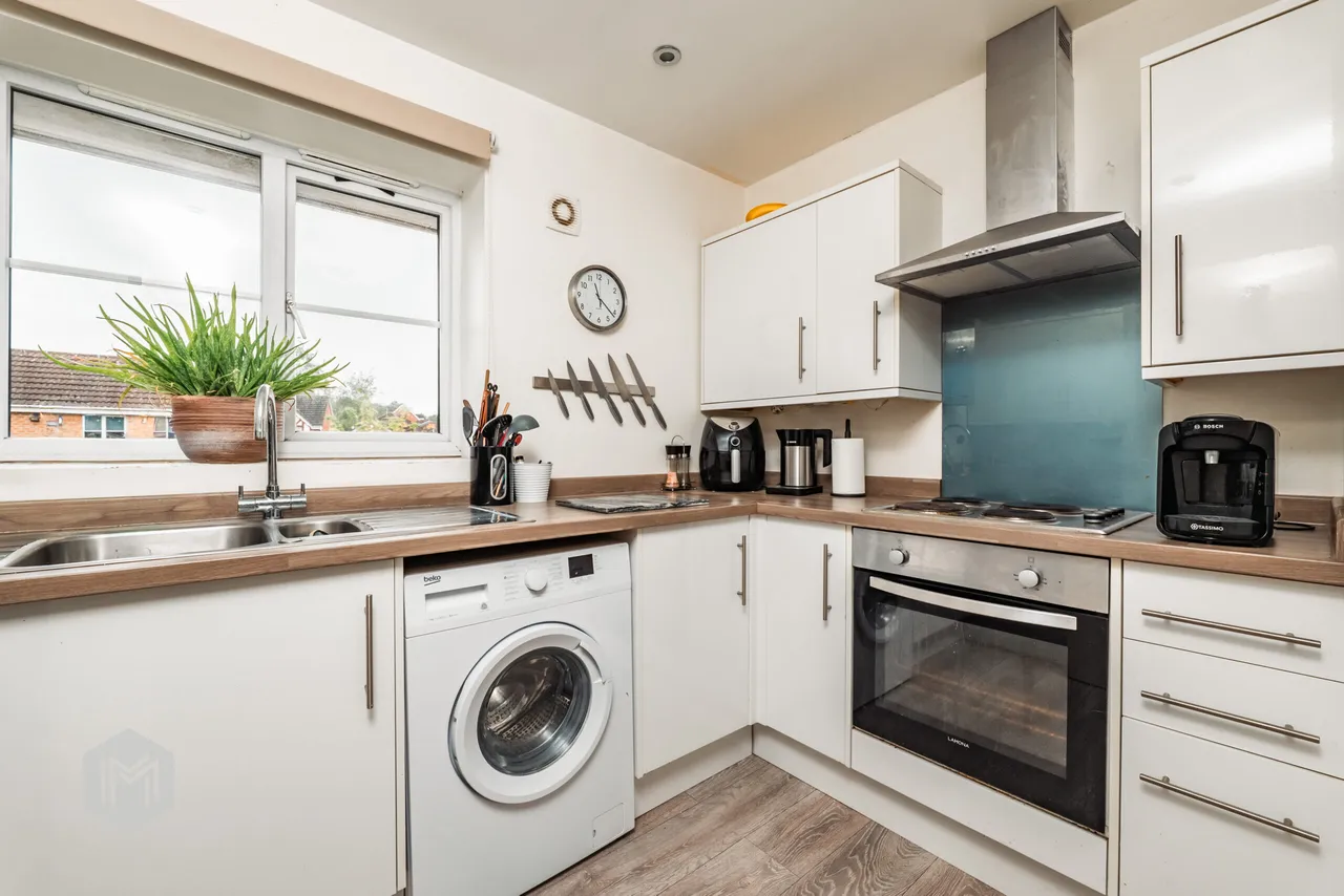 Greendale Drive, Radcliffe, Manchester, M26 1UE, photo 4