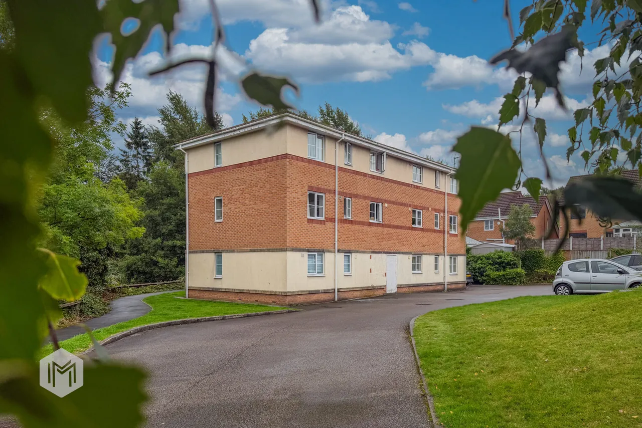 2 bed flat for sale — Greendale Drive, Radcliffe, Manchester, M26 1UE