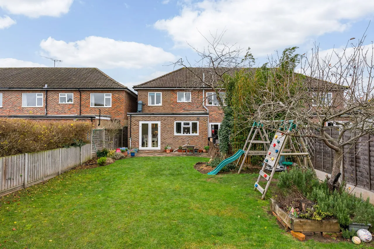 Rushfield Road, Ware, SG12, photo 2