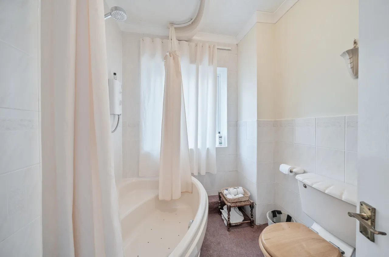 Hill Road, Grayshott, GU26, photo 17