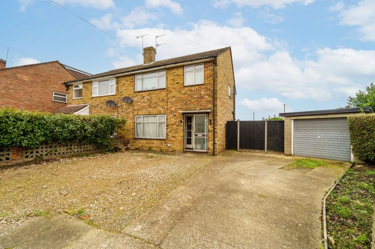 3 bed house for sale, Stainford Close, Ashford