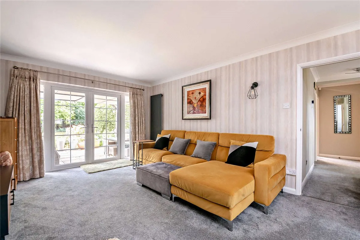Ashford Hill Road, Headley, RG19, photo 6