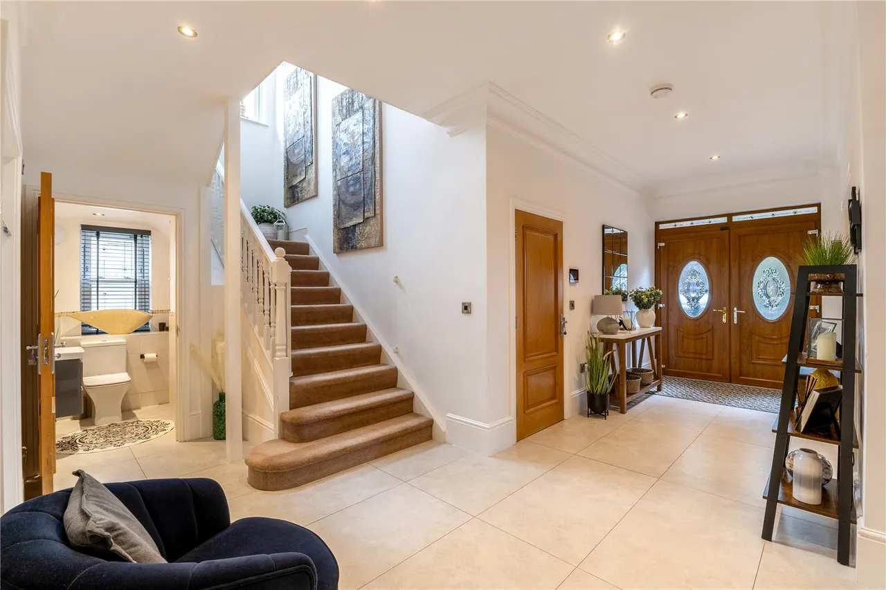 Barnet Road, Arkley, Hertfordshire, EN5 3EP, photo 16