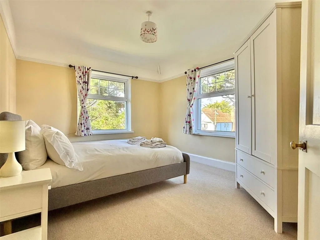 Lymington, Hampshire, photo 15