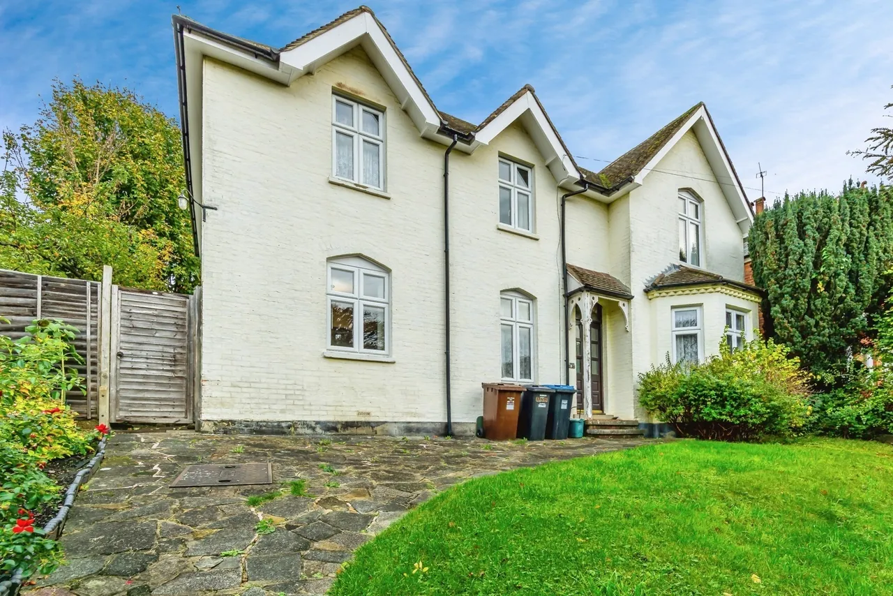 5 bed house for sale — Croydon Road, Caterham, Surrey, CR3