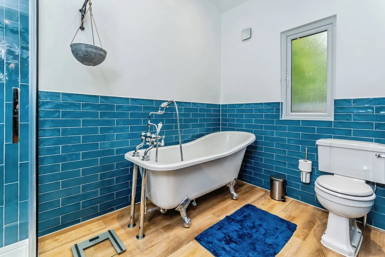 Croydon Road, Caterham, Surrey, CR3, photo 4
