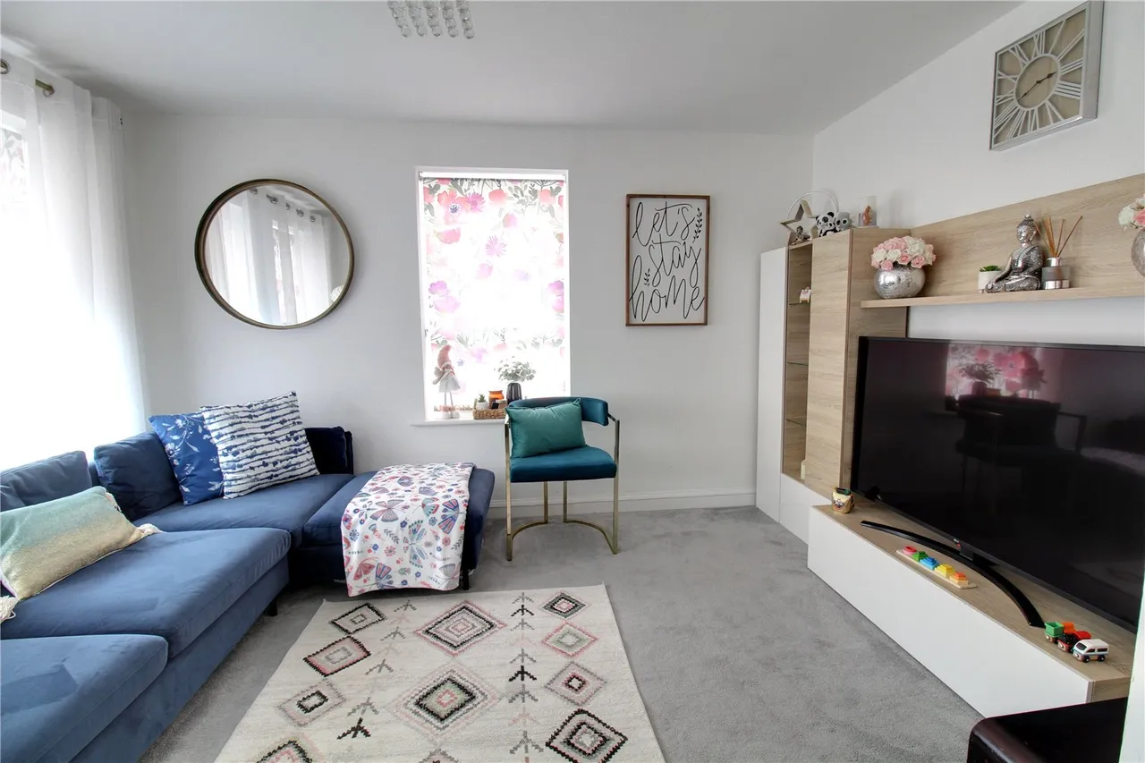 James Road, Basingstoke, Hampshire, RG21 6AZ, photo 3
