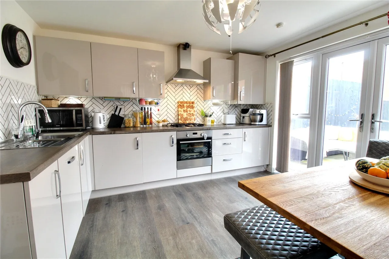 James Road, Basingstoke, Hampshire, RG21 6AZ, photo 9