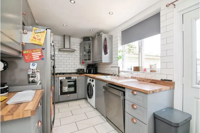 Oak Road, Tipton, photo 6