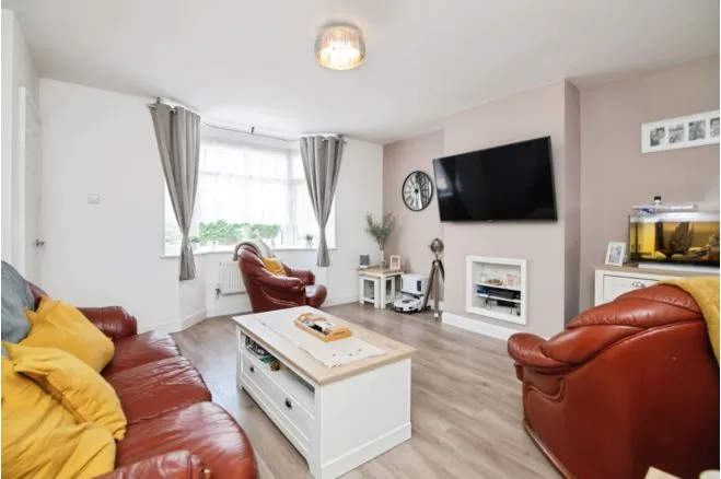 Oak Road, Tipton, photo 2