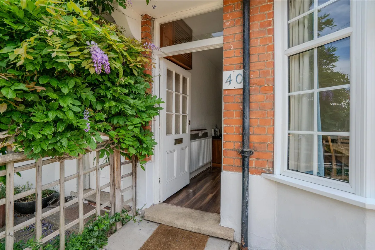 St Winifreds Road, Teddington, TW11, photo 2