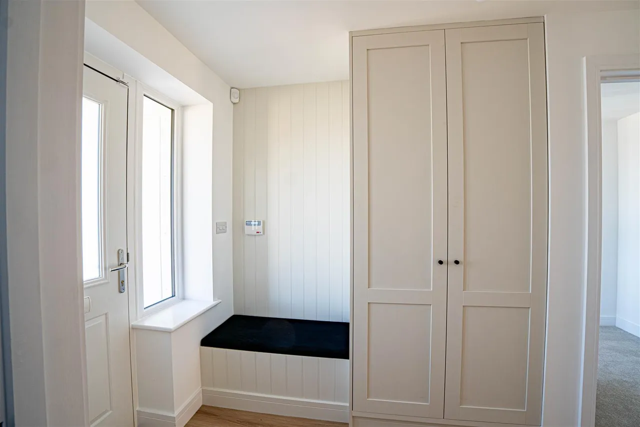 Maplehurst Close, St. Leonards-On-Sea, photo 15