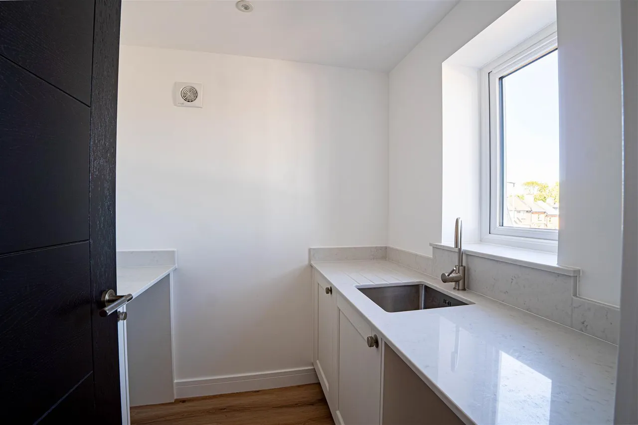 Maplehurst Close, St. Leonards-On-Sea, photo 18