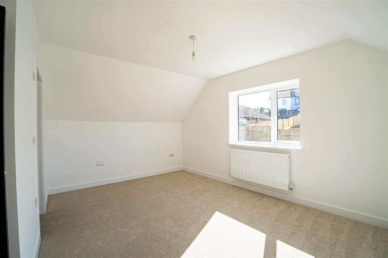 Maplehurst Close, St. Leonards-On-Sea, photo 6