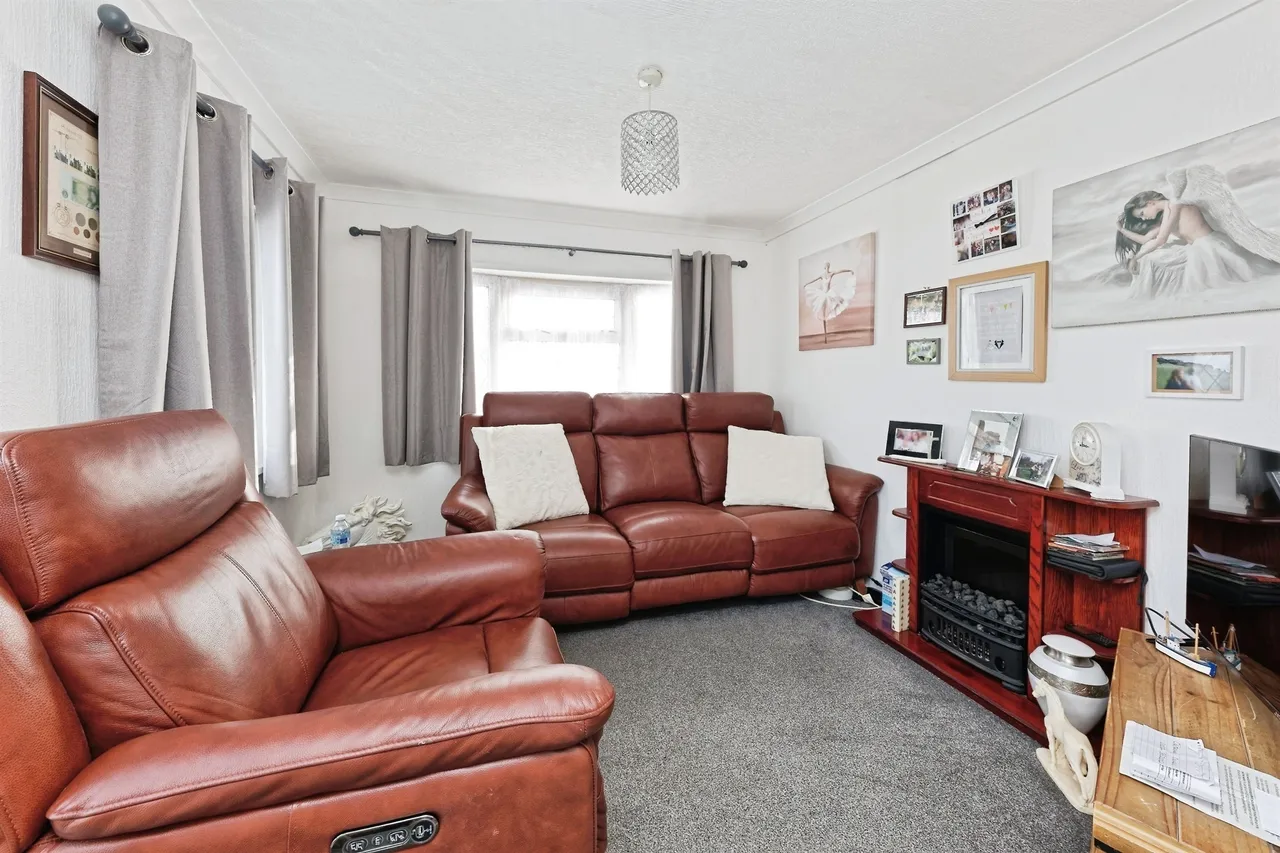 1 bed park home for sale — Shalloak Road, Broad Oak, Canterbury