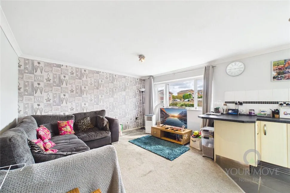 Yewtree Court, Boothville, Northampton, NN3, photo 2