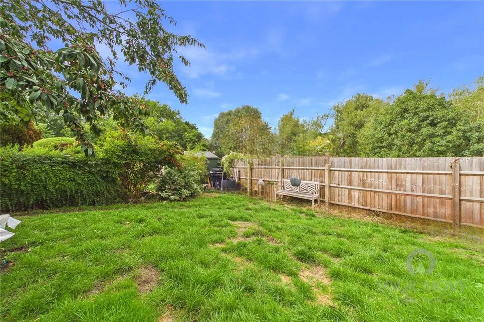 Yewtree Court, Boothville, Northampton, NN3, photo 9