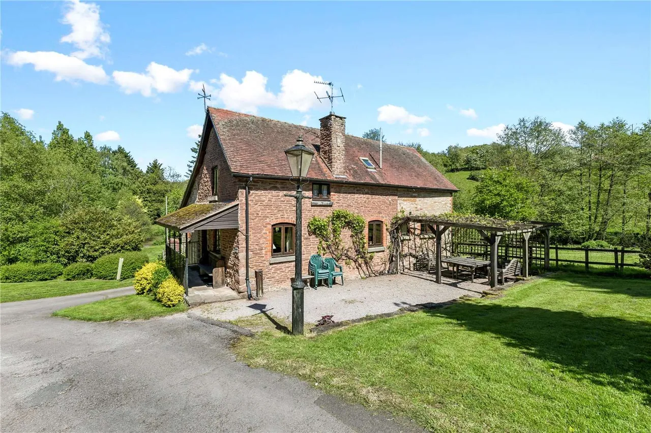 Lea, Ross-on-Wye, Herefordshire, HR9 7LT, photo 11