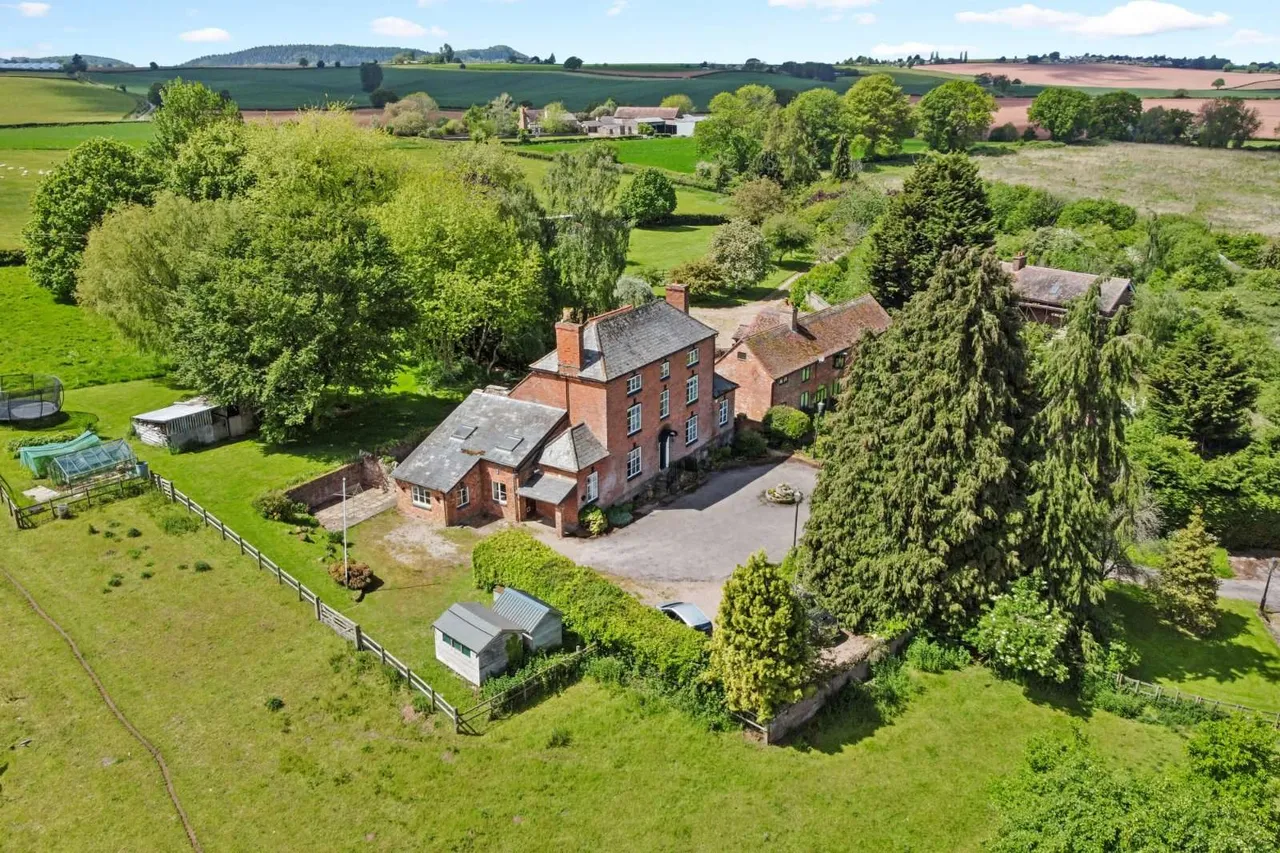 Lea, Ross-on-Wye, Herefordshire, HR9 7LT, photo 2