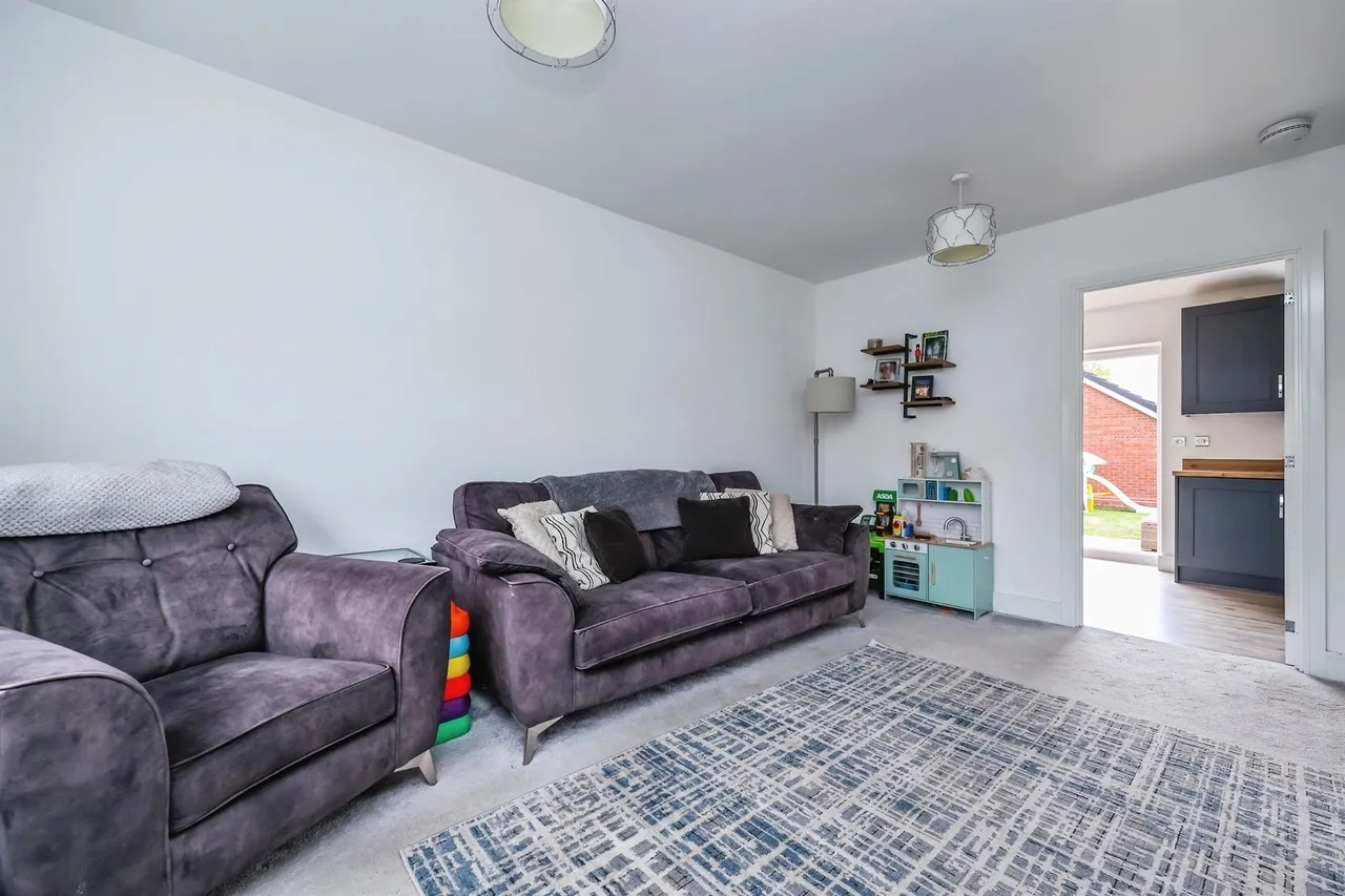 Stephenson Road, Eastwood, NG16, photo 5