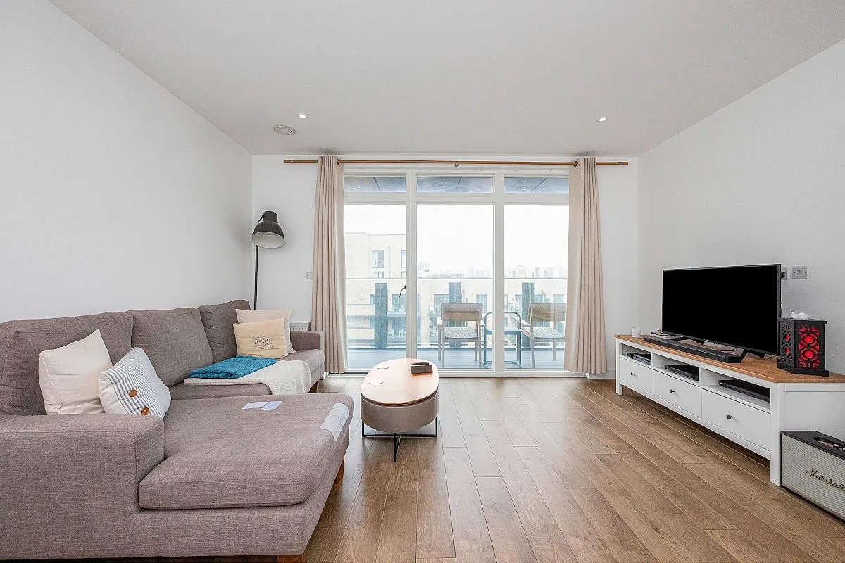 8 Madeira Street, London, E14 6TR, photo 5