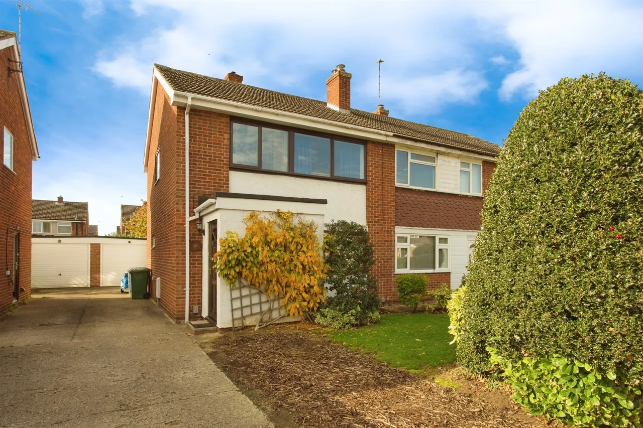 3 bed house for sale, Springfield Road, Cambridge, CB22