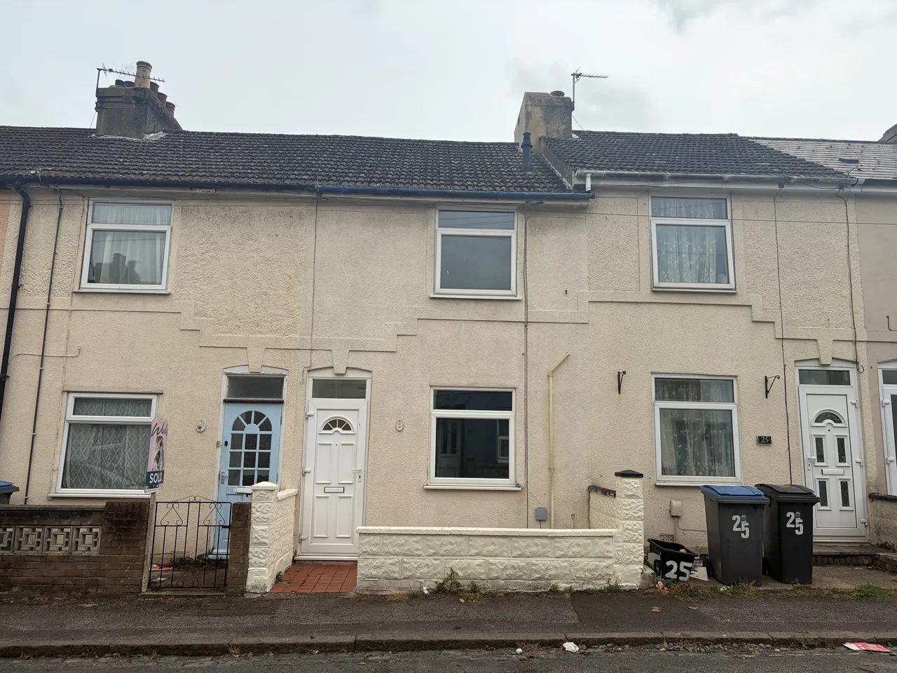 3 bed house to rent — Lowther Road, Dover